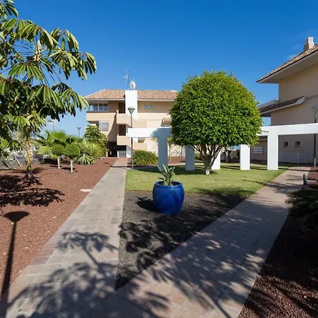 Relax, Pool, Wifi & Golf In Tenerife Sur Apartment